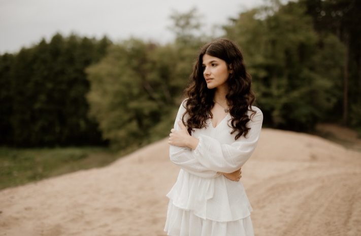 Laura objavila prvu autorsku pjesmu simboličnognaziva “Bez tebe”