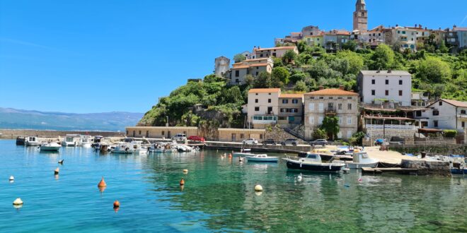 Vrbnik – biser otoka Krka koji oduševljava svojom ljepotom i bogatom poviješću