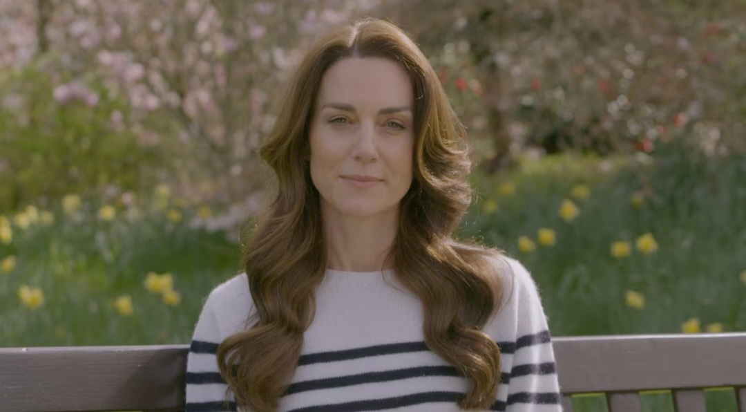 Kate Middleton objavila da se bori s rakom nakon operacije abdomena