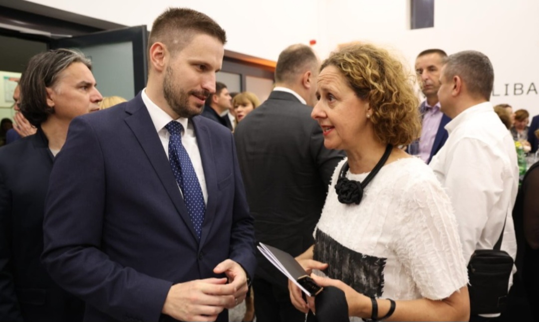 Koncertom Simfonijskog orkestra HRT-a i pijanista Konstantina Krasnitskog svečano otvorena koncertna dvorana ,,Franjo Krežma”, prva u povijesti grada Osijeka