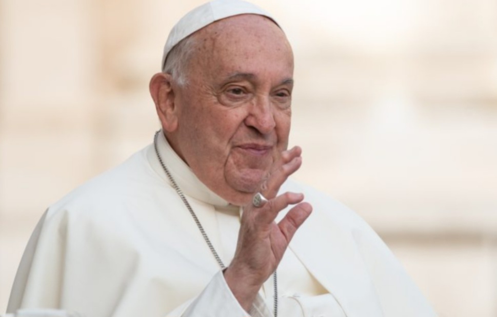 Umro je Papa Franjo
