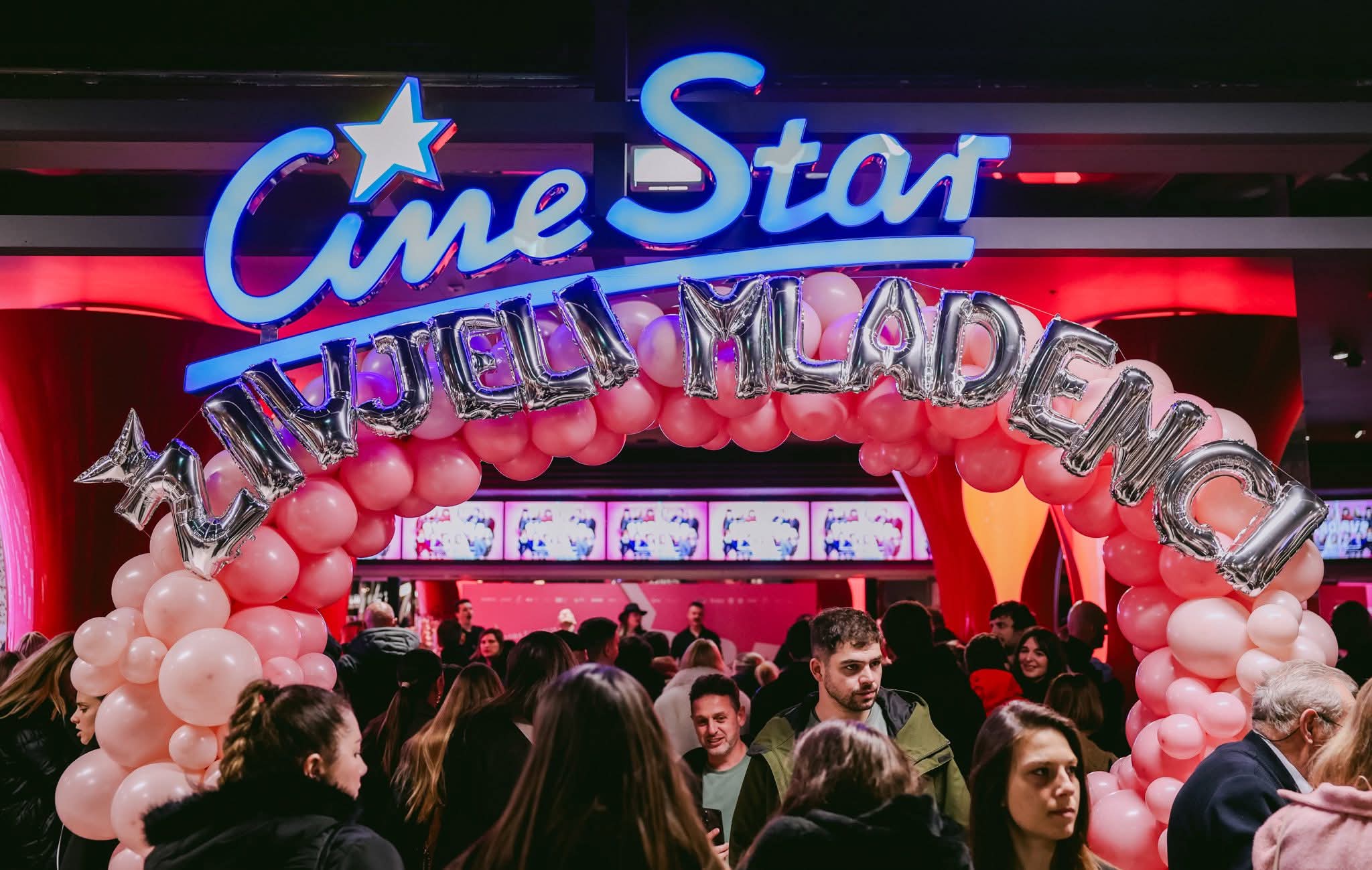 Film Svadba – 220 tisuća gledatelja u prvom vikendu za kino-trijumf bez presedana!