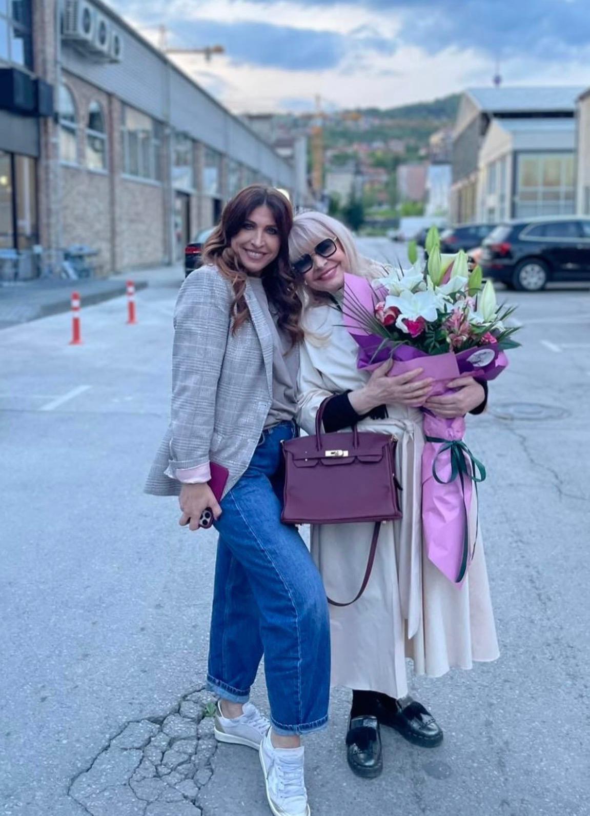 Glamur na ulicama: oduševila stilom uz “must-have” Lys torbice by Sandra Cerin