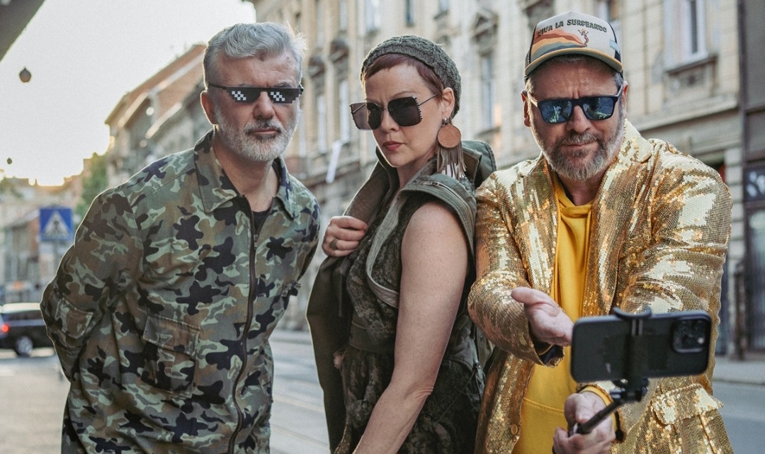 Baba Yaga kroz “Ja sam dobro” koristi Zagreb kao ogledalo današnjeg svijeta