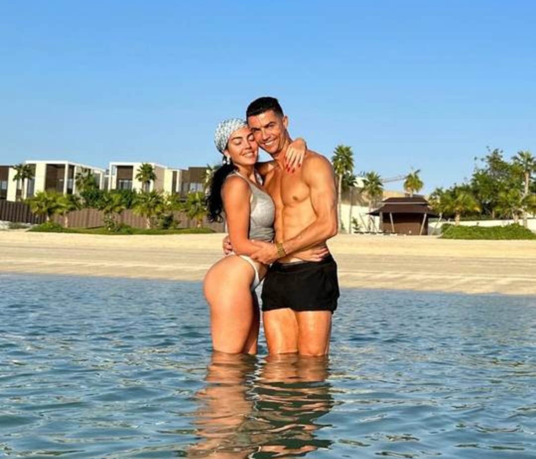 Cristiano Ronaldo i Georgina Rodríguez tajno izrekli sudbonosno „da“: Ljubavna priča dobila sretan kraj
